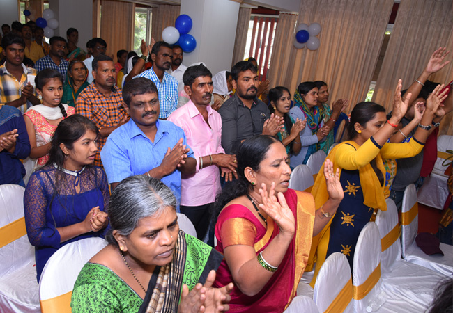 Bro Andrew Richard wonderfully celebrates his 57th Birthday amidst a large number of devotees and social organisations here on Tuesday 16th, 2018 in Bangalore with the myriad of wishes.